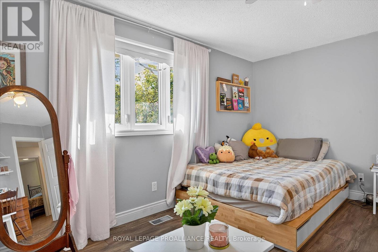 9 Leanne Avenue, Otonabee-South Monaghan, Ontario  K9J 6X8 - Photo 29 - X12412631