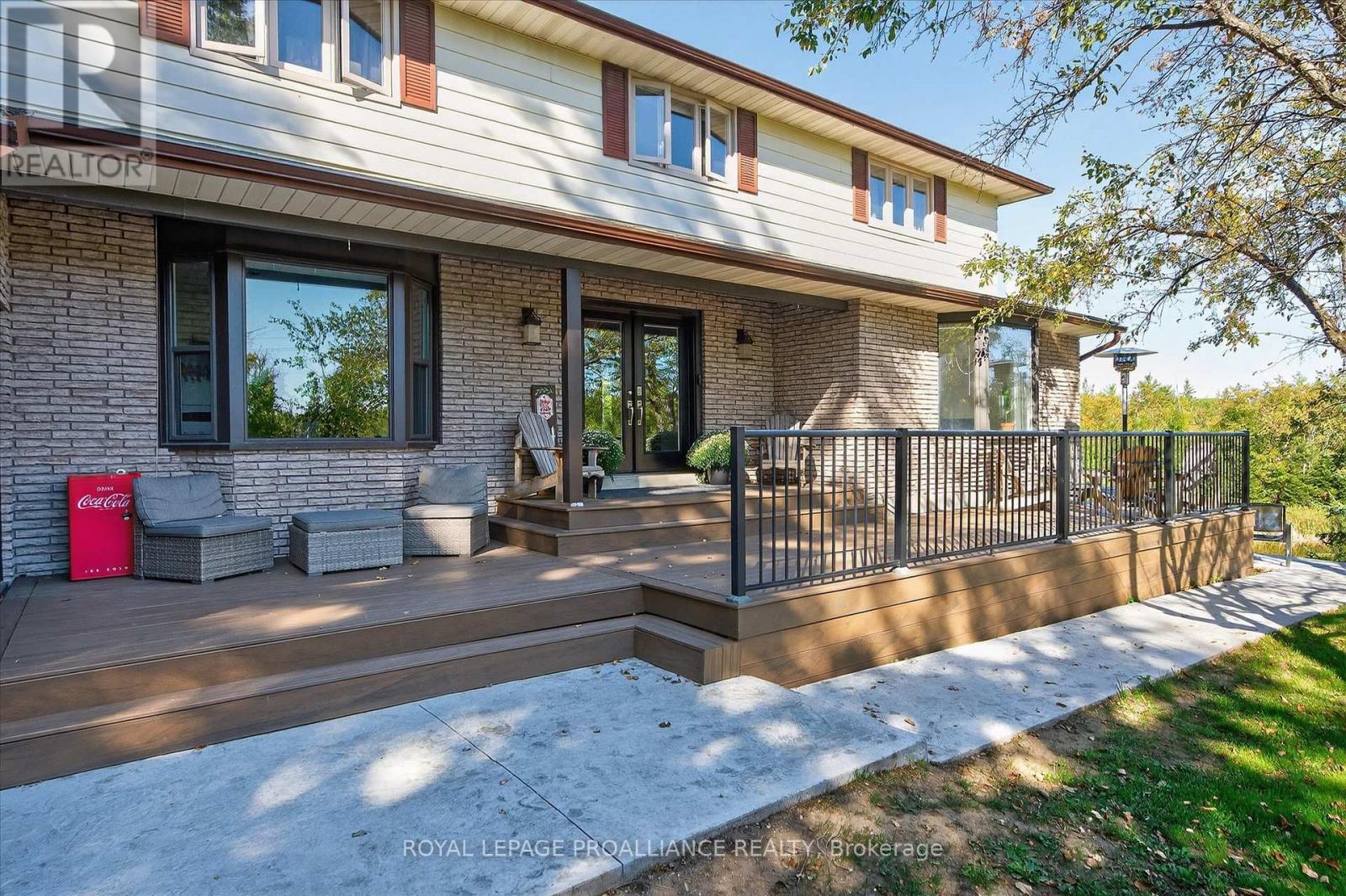 9 Leanne Avenue, Otonabee-South Monaghan, Ontario  K9J 6X8 - Photo 6 - X12412631