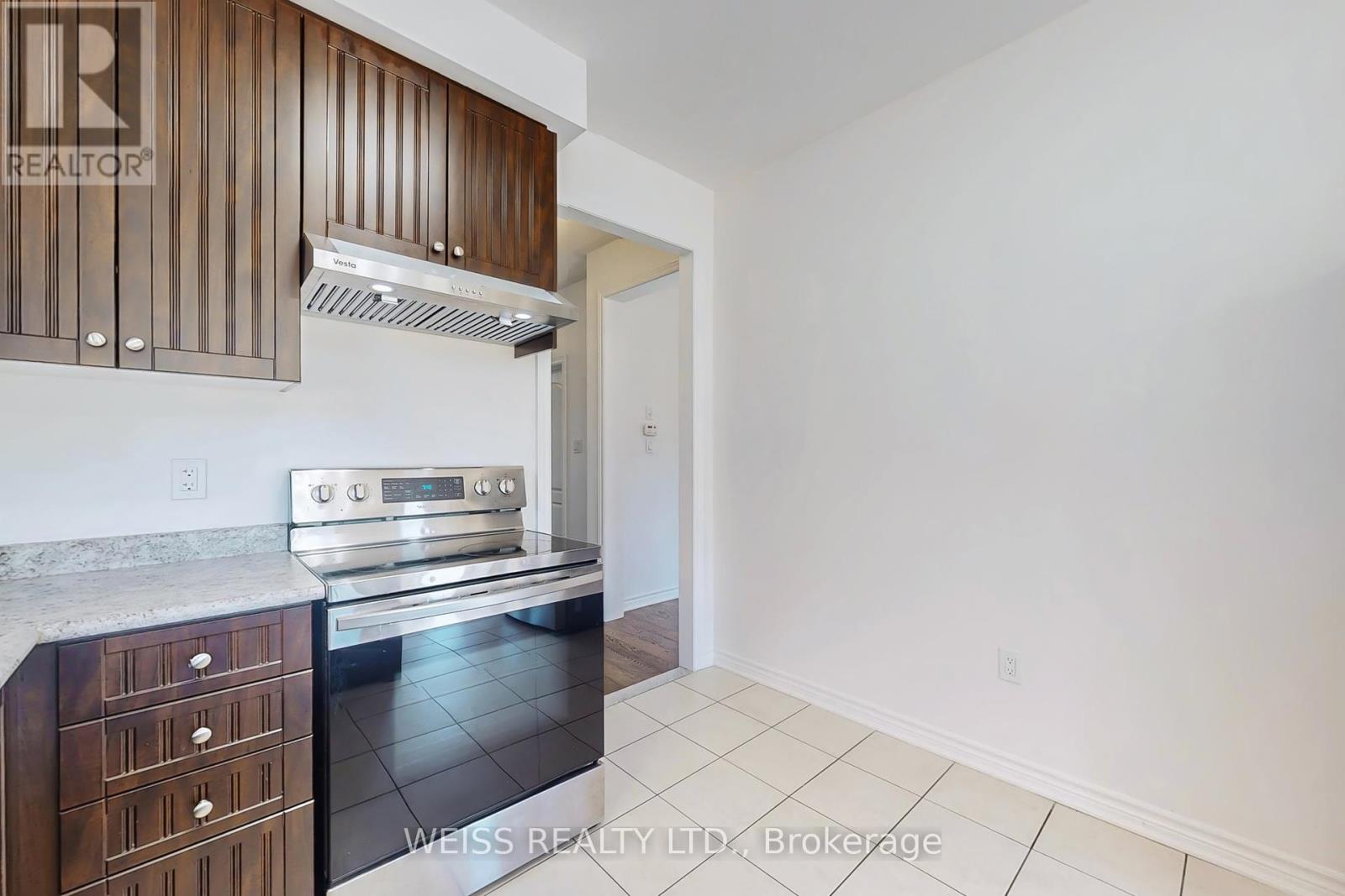 42 Terry Clayton Avenue, Brock, Ontario  L0K 1A0 - Photo 10 - N12412437