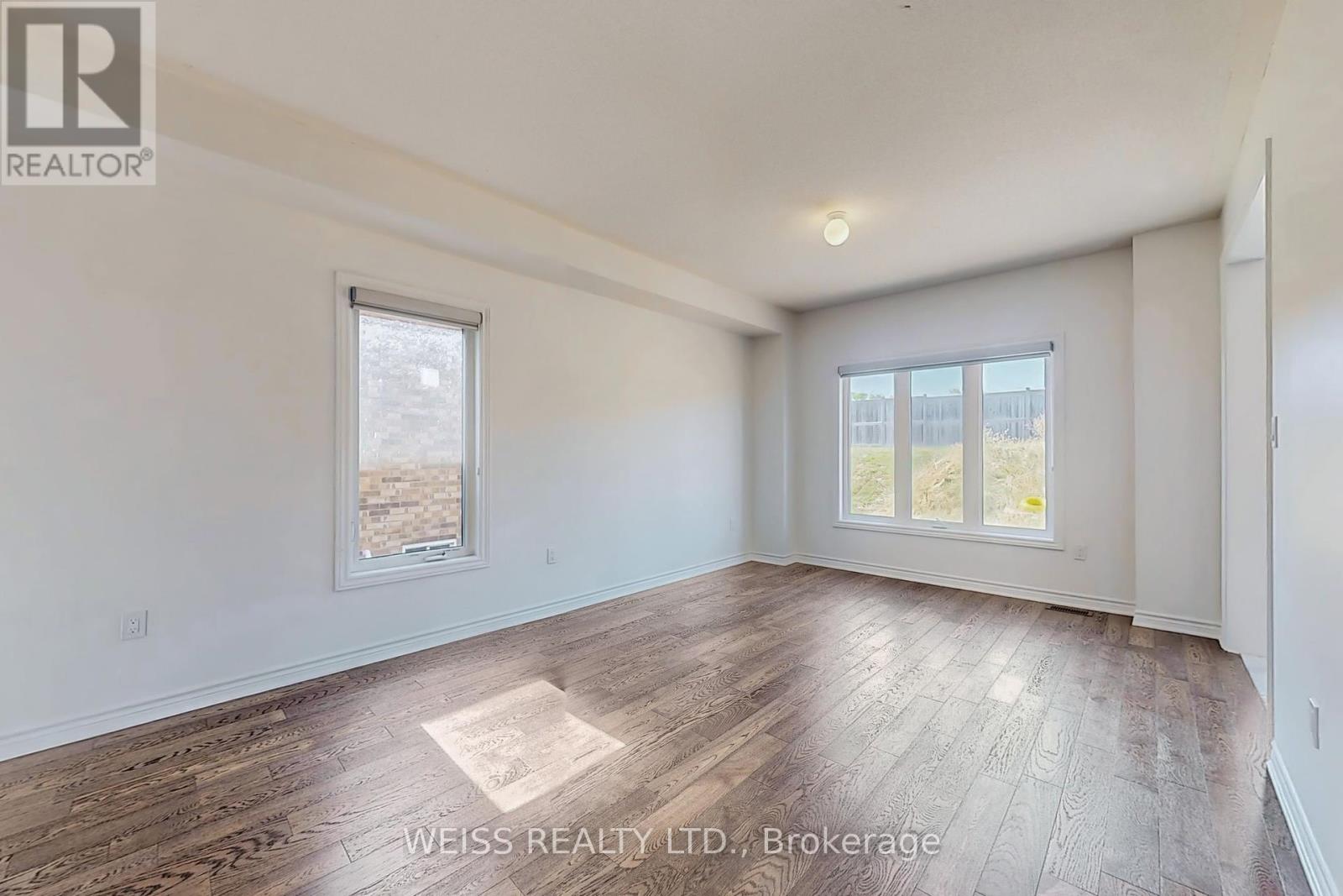 42 Terry Clayton Avenue, Brock, Ontario  L0K 1A0 - Photo 5 - N12412437
