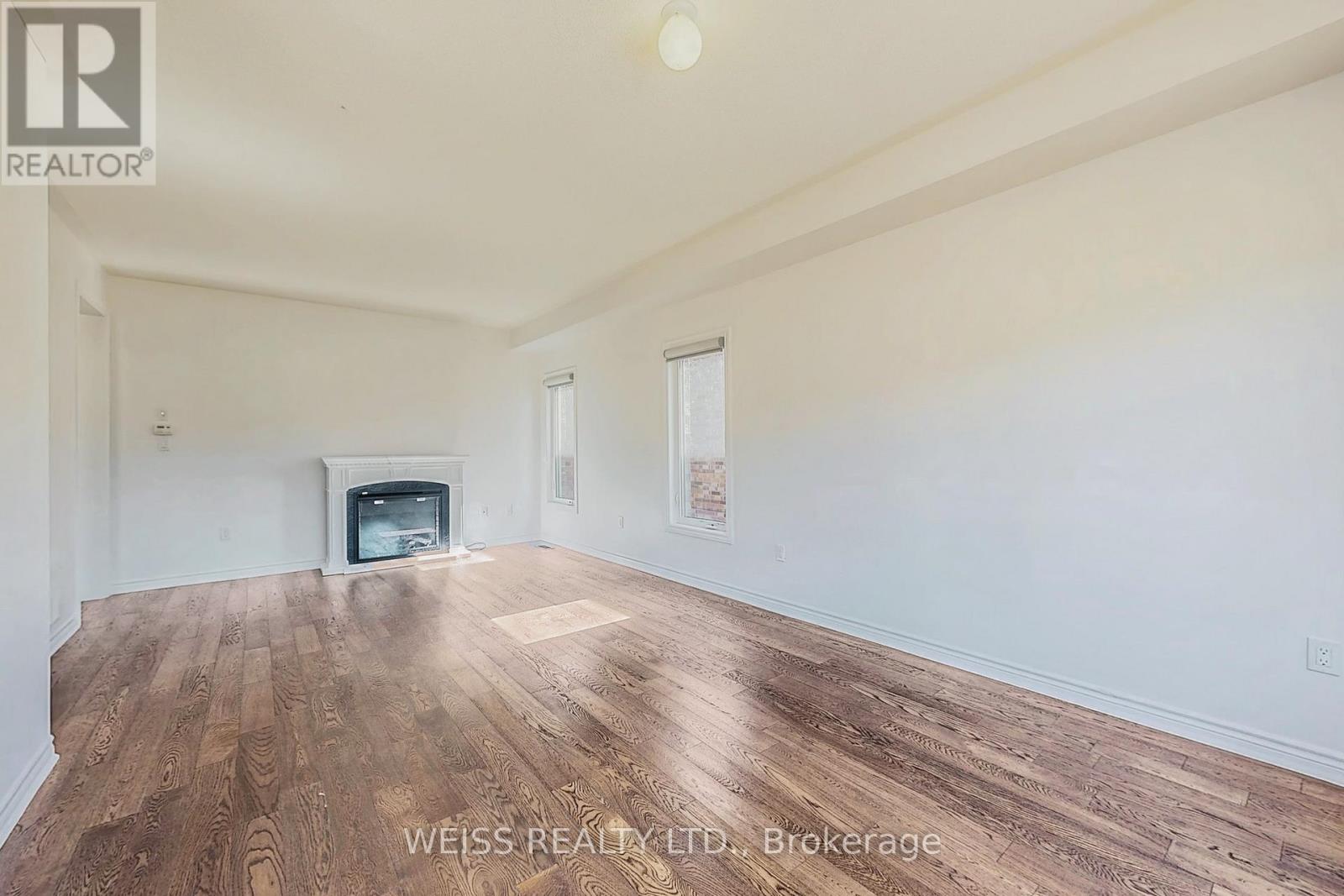 42 Terry Clayton Avenue, Brock, Ontario  L0K 1A0 - Photo 8 - N12412437