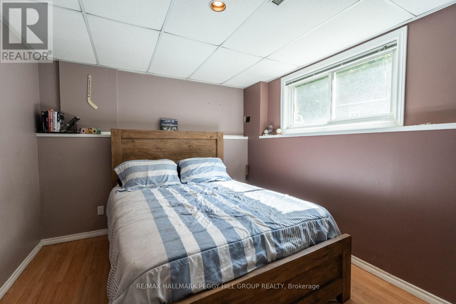51 Nottawasaga Drive, Essa, Ontario  L0M 1B0 - Photo 12 - N12412447