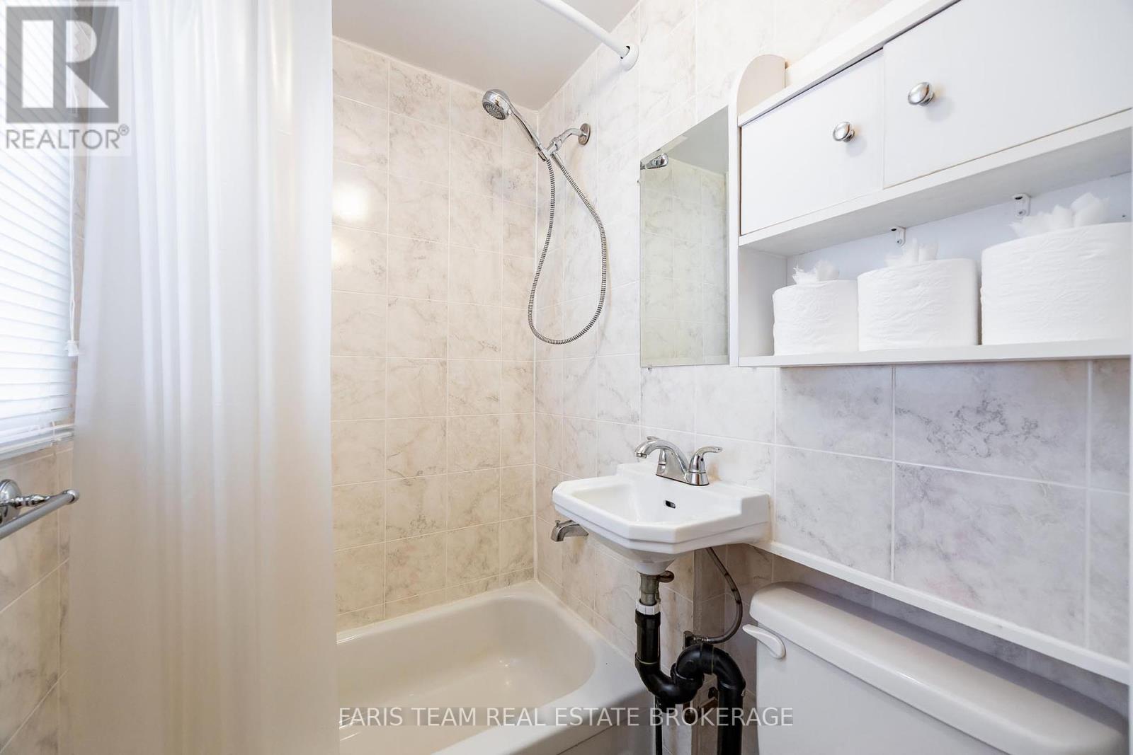 1313 Carol Ann Avenue, Ramara, Ontario  L0K 1B0 - Photo 18 - S12412424
