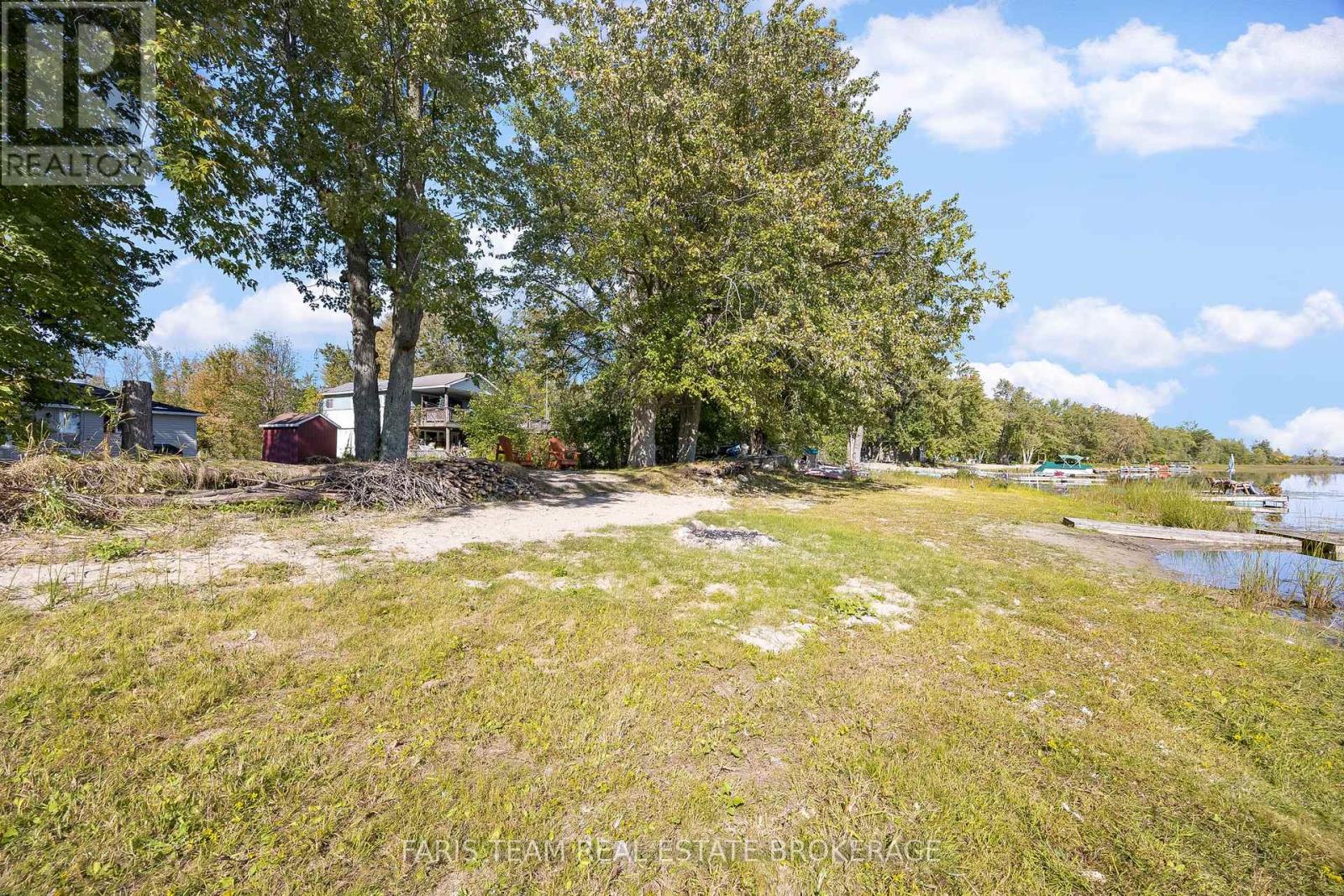 1313 Carol Ann Avenue, Ramara, Ontario  L0K 1B0 - Photo 25 - S12412424