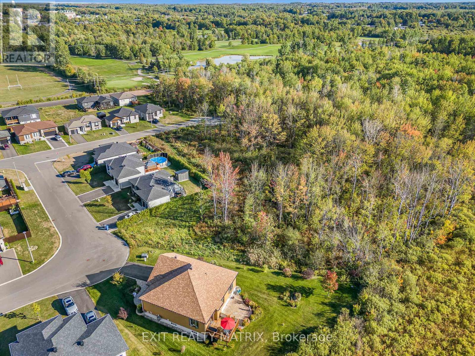 740 Roxane Crescent, Hawkesbury, Ontario  K6A 3W9 - Photo 6 - X12412576