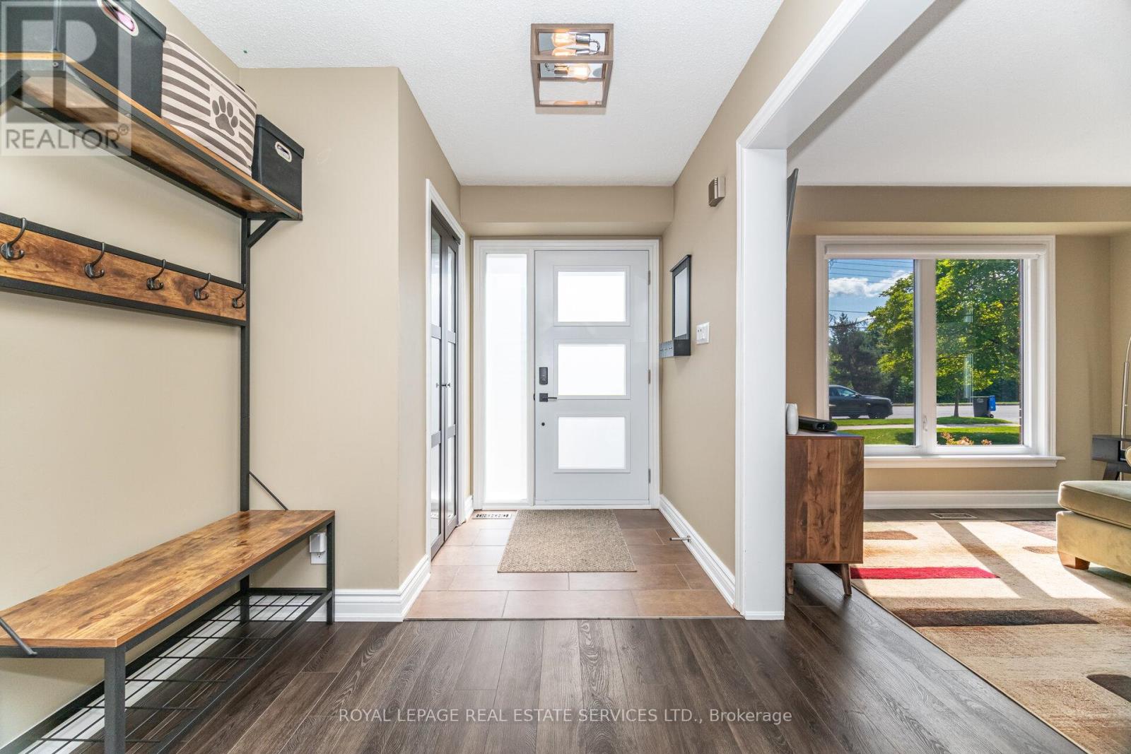 2615 Benedet Drive, Mississauga, Ontario  L5J 4H6 - Photo 4 - W12394474