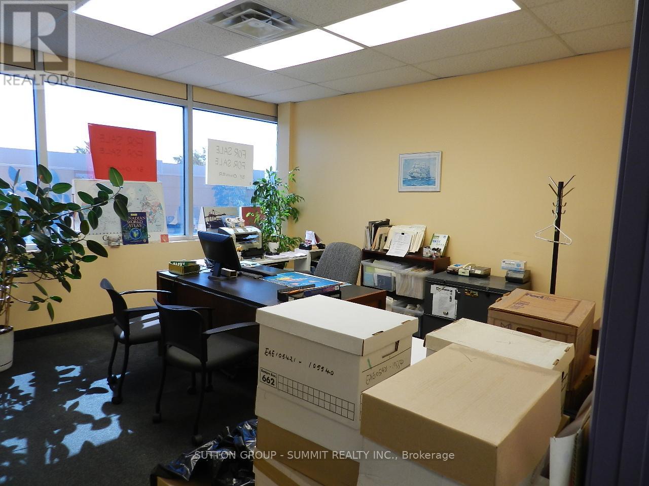 211 - 2601 Matheson Boulevard E, Mississauga, Ontario  L4W 5A8 - Photo 5 - W12411303
