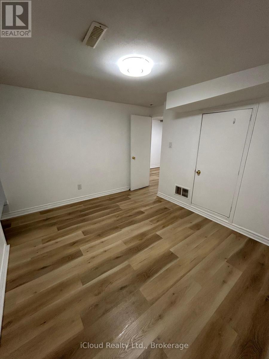 Bsmt - 2725 Romark Mews, Mississauga, Ontario  L5L 2Z4 - Photo 10 - W12411671