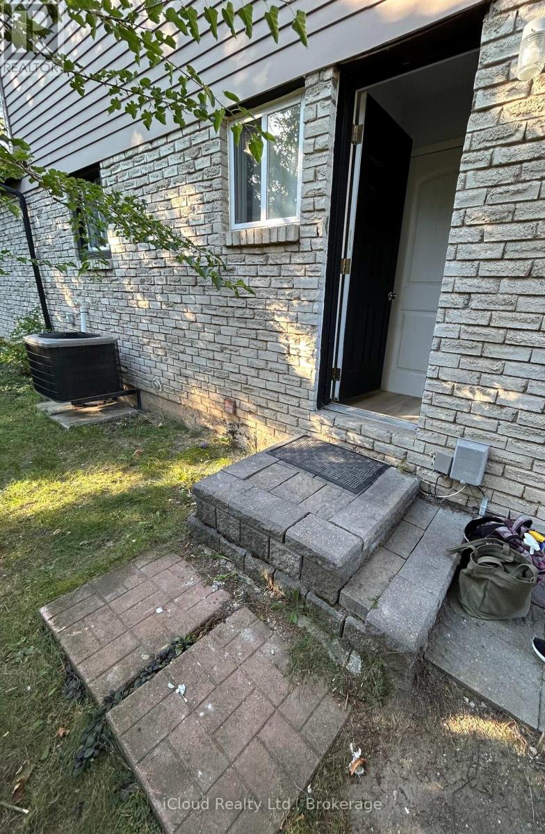Bsmt - 2725 Romark Mews, Mississauga, Ontario  L5L 2Z4 - Photo 3 - W12411671