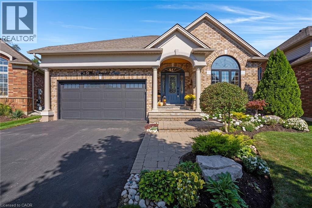 43 MACDONALD Crescent, Brantford, Ontario