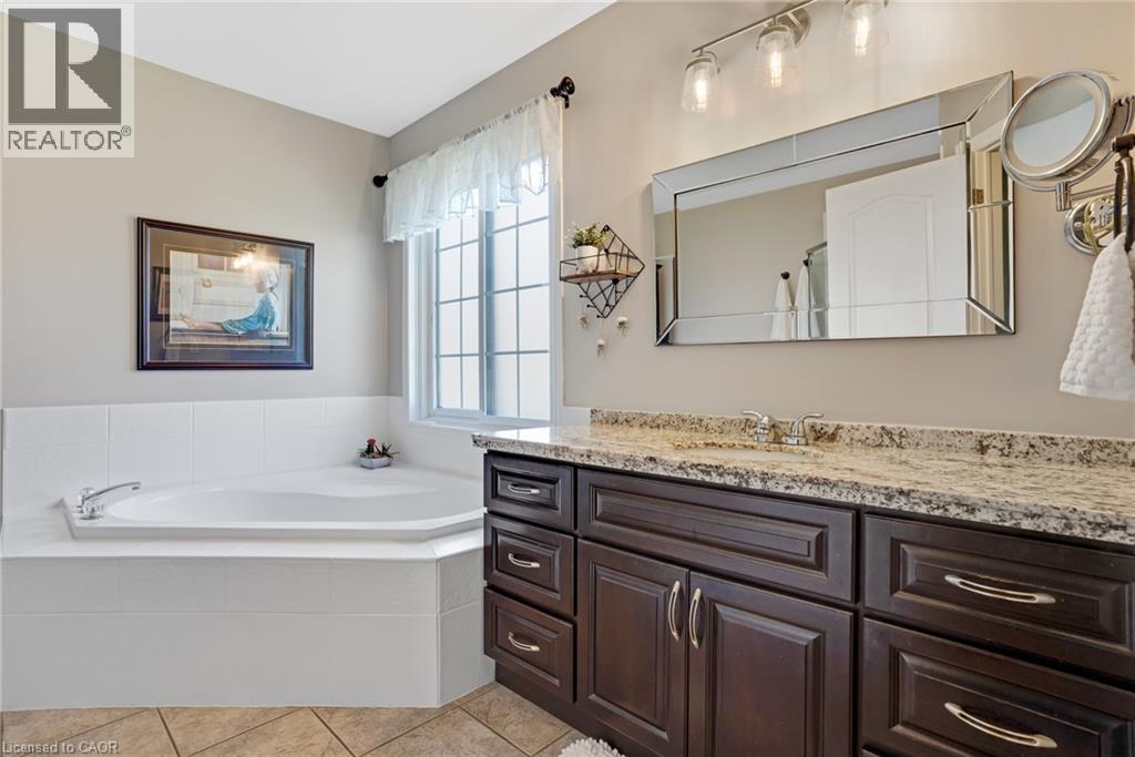 43 Macdonald Crescent, Brantford, Ontario  N3R 8B1 - Photo 21 - 40770663