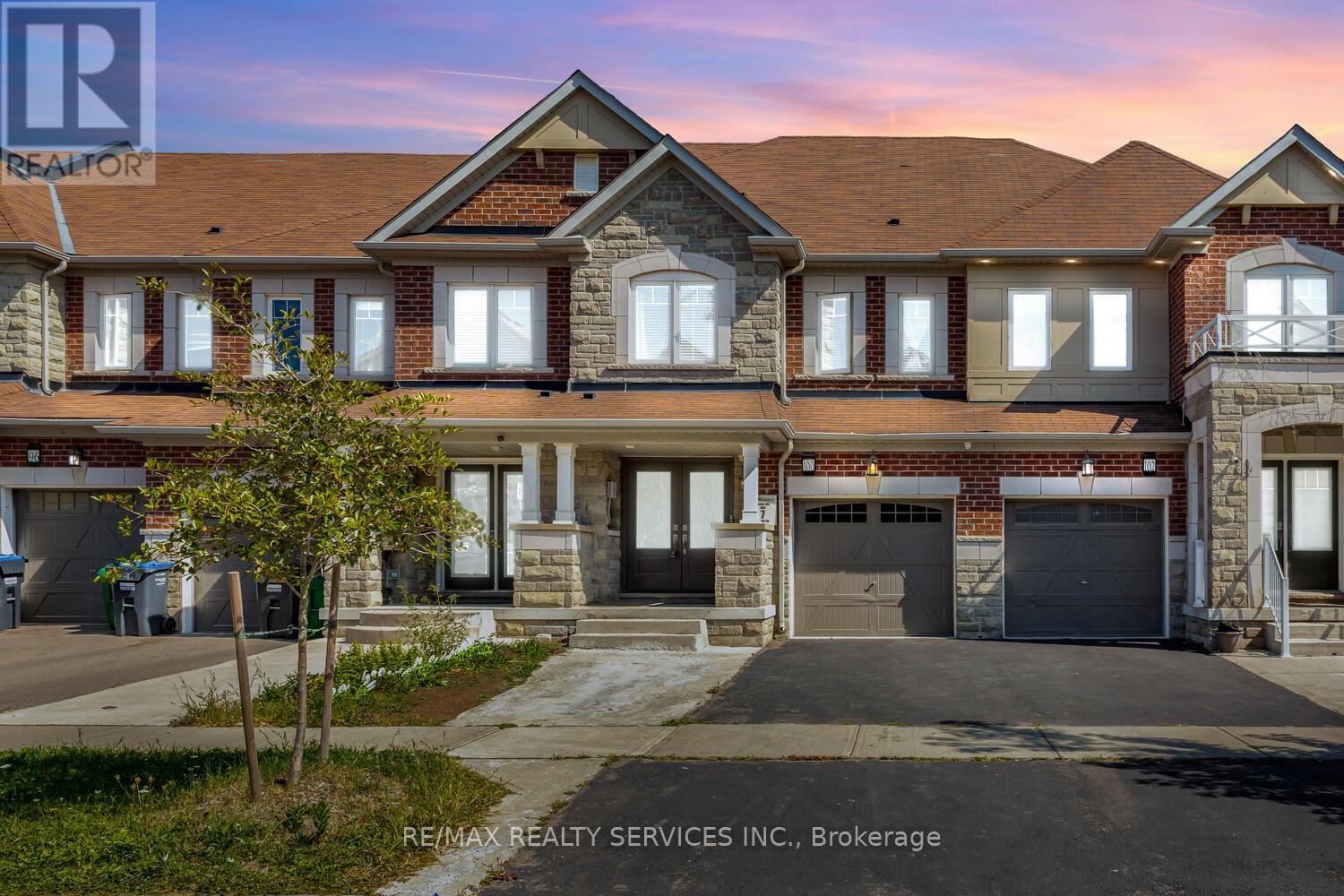 100 Golden Springs Drive, Brampton, Ontario  L7A 4N6 - Photo 1 - W12412404