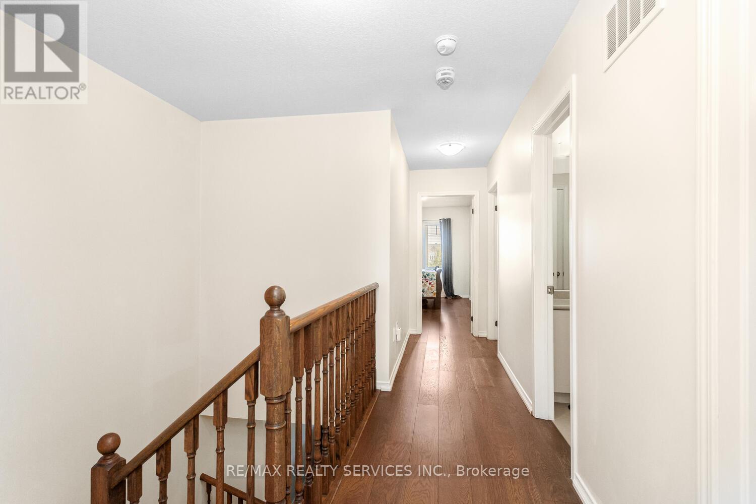 100 Golden Springs Drive, Brampton, Ontario  L7A 4N6 - Photo 16 - W12412404