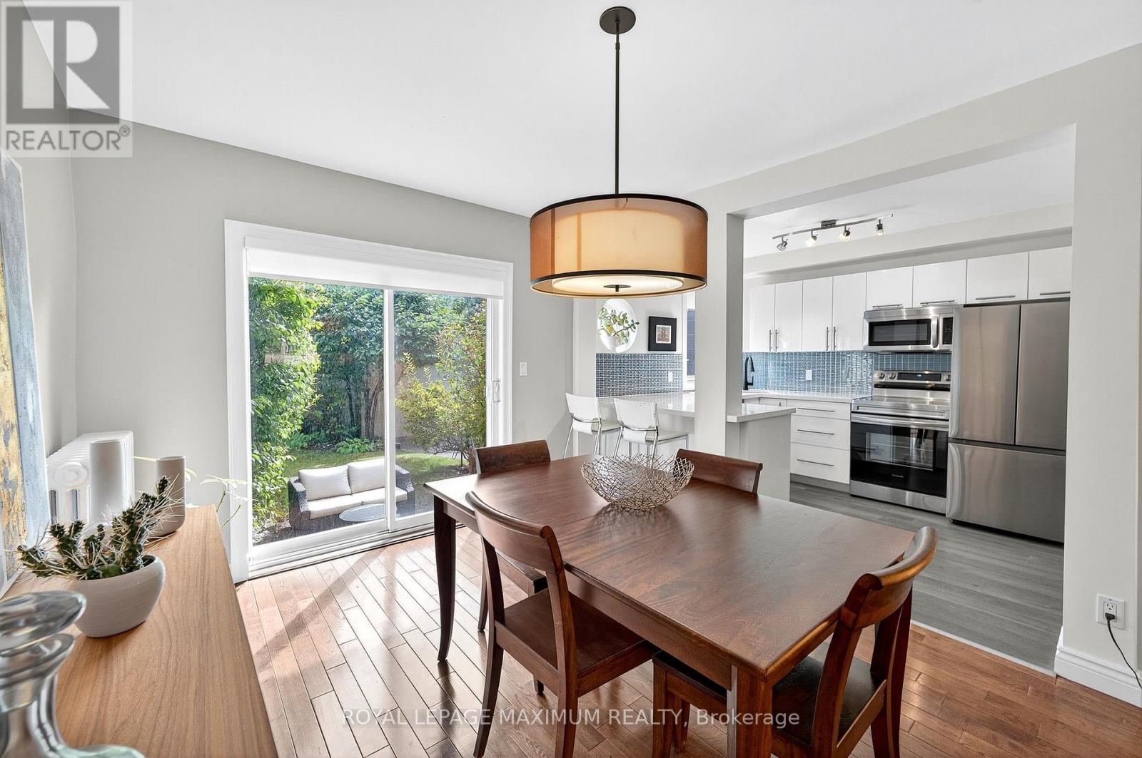 65 Parkdale Road, Toronto, Ontario  M6R 1E3 - Photo 19 - W12412445