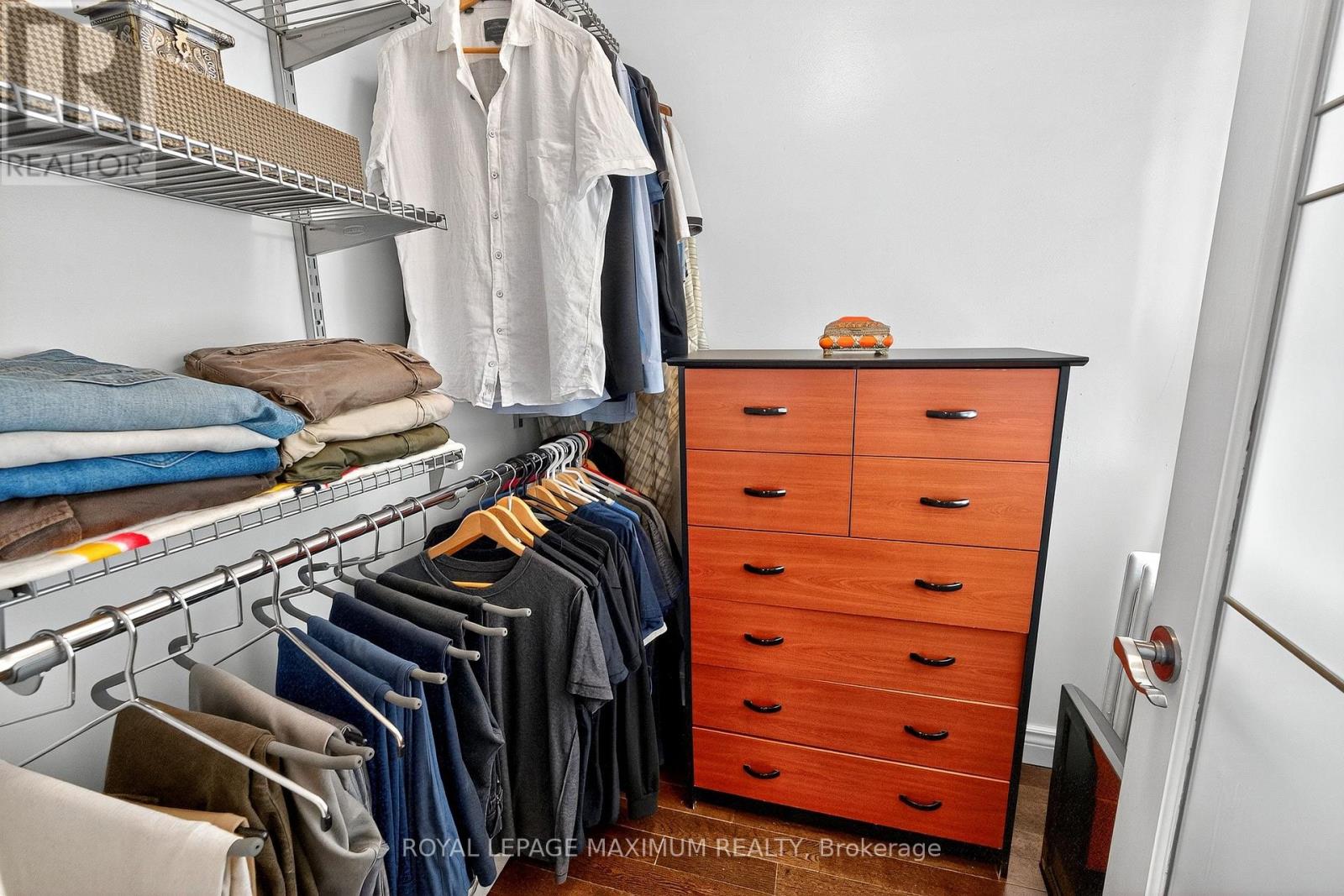 65 Parkdale Road, Toronto, Ontario  M6R 1E3 - Photo 27 - W12412445