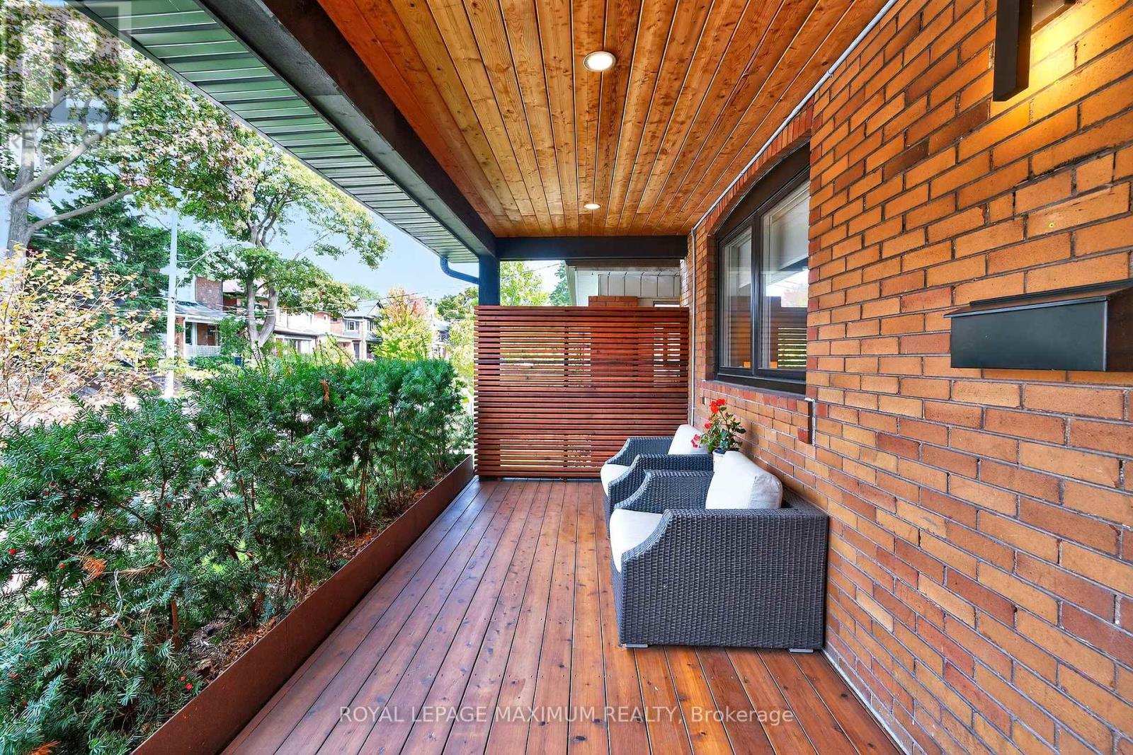65 Parkdale Road, Toronto, Ontario  M6R 1E3 - Photo 4 - W12412445