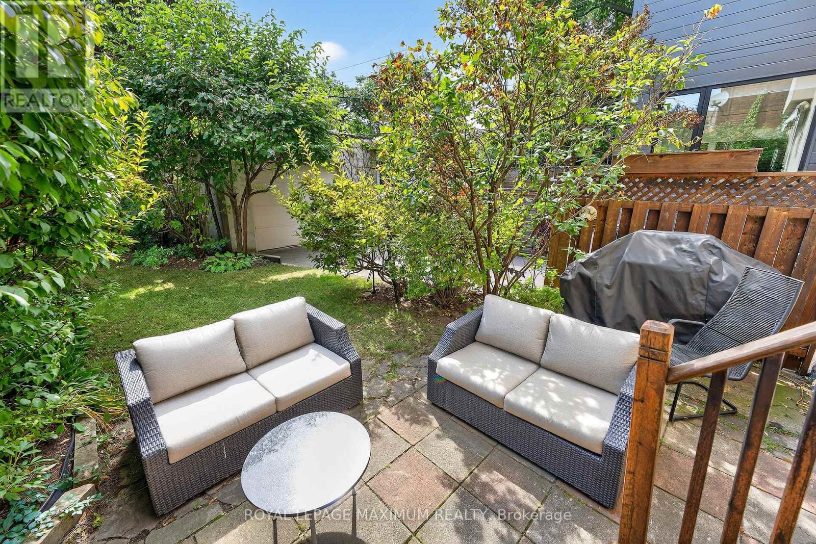 65 Parkdale Road, Toronto, Ontario  M6R 1E3 - Photo 42 - W12412445