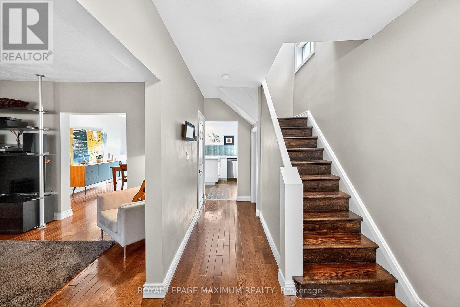 65 Parkdale Road, Toronto, Ontario  M6R 1E3 - Photo 8 - W12412445