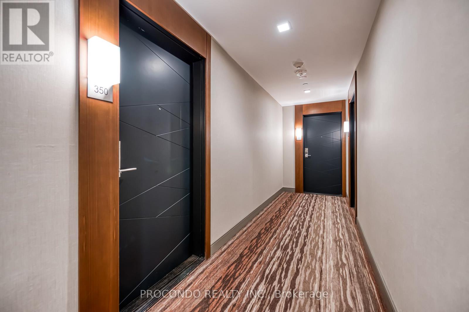 350 - 1575 Lakeshore Road W, Mississauga, Ontario  L5J 0B1 - Photo 6 - W12412452