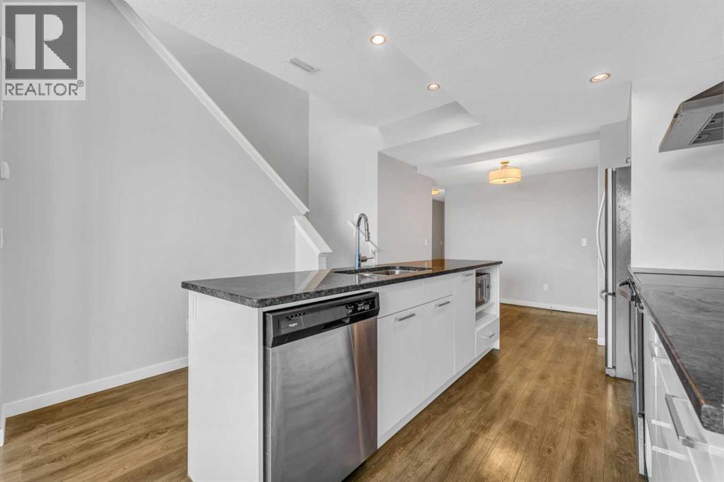 8429 Saddlebrook Drive Ne, Calgary, Alberta  T3J 0B4 - Photo 11 - A2212914