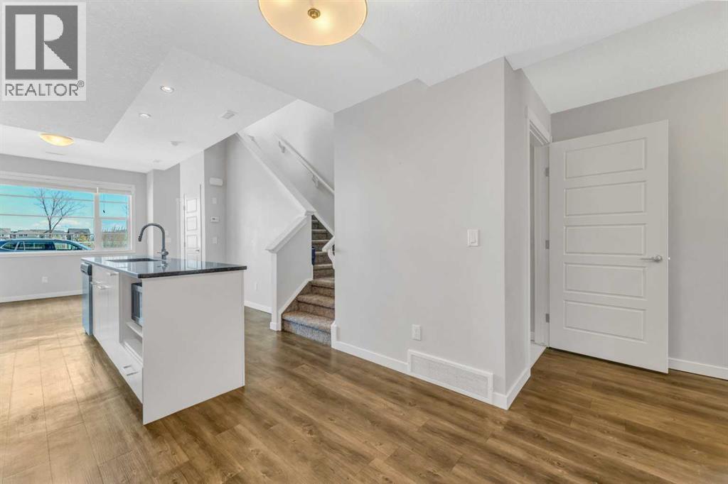 8429 Saddlebrook Drive Ne, Calgary, Alberta  T3J 0B4 - Photo 14 - A2212914