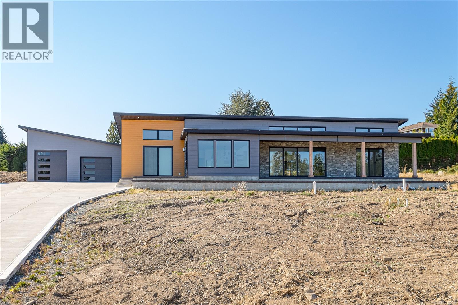 10928 Grandview Rd, Saltair, British Columbia