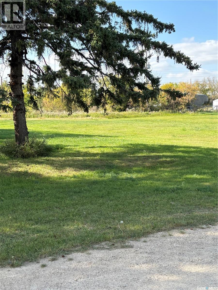 4 2 STREET E, Eagle Creek Rm No. 376, Saskatchewan