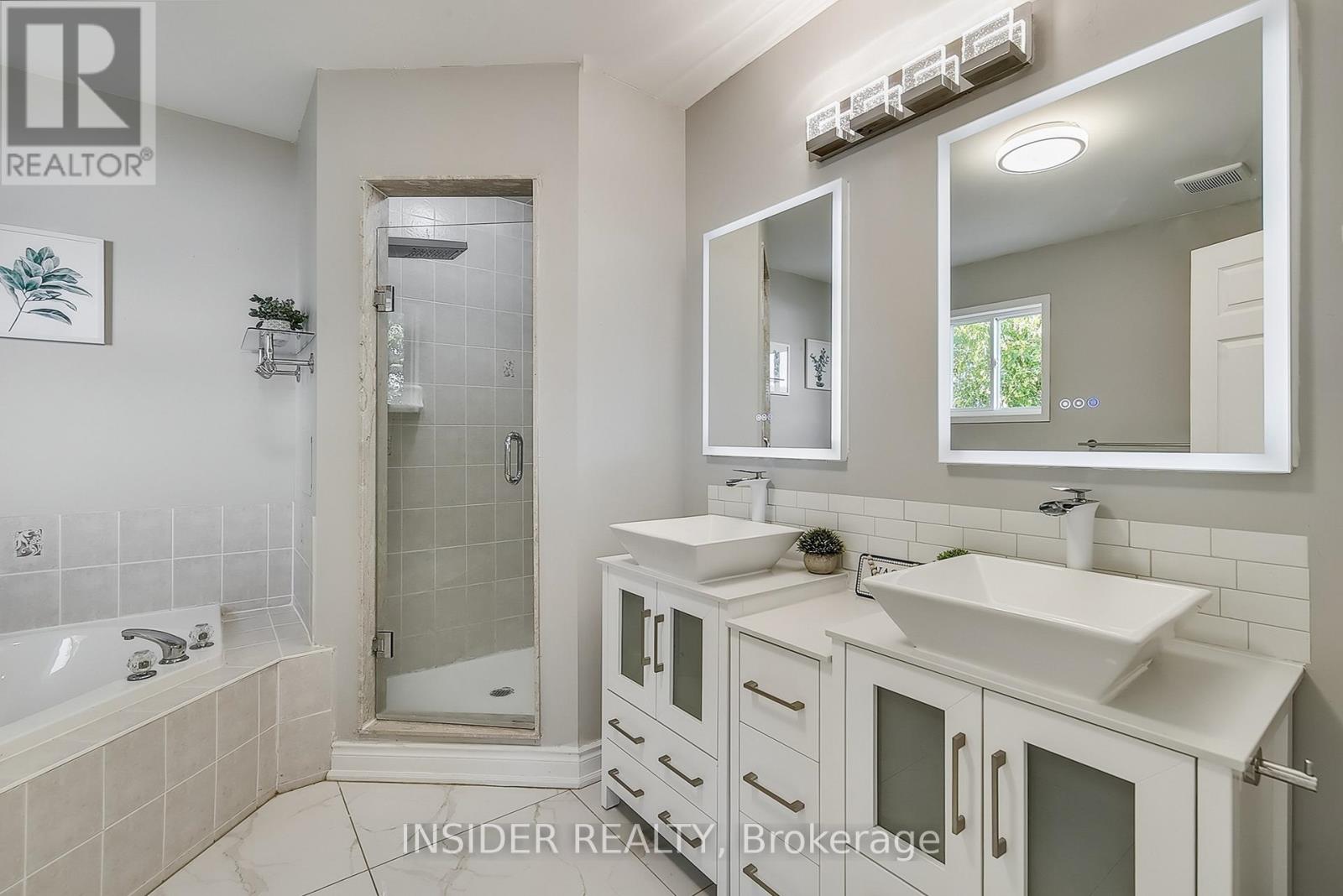 35 Langlaw Drive, Cambridge, Ontario  N1P 1J1 - Photo 18 - X12412375