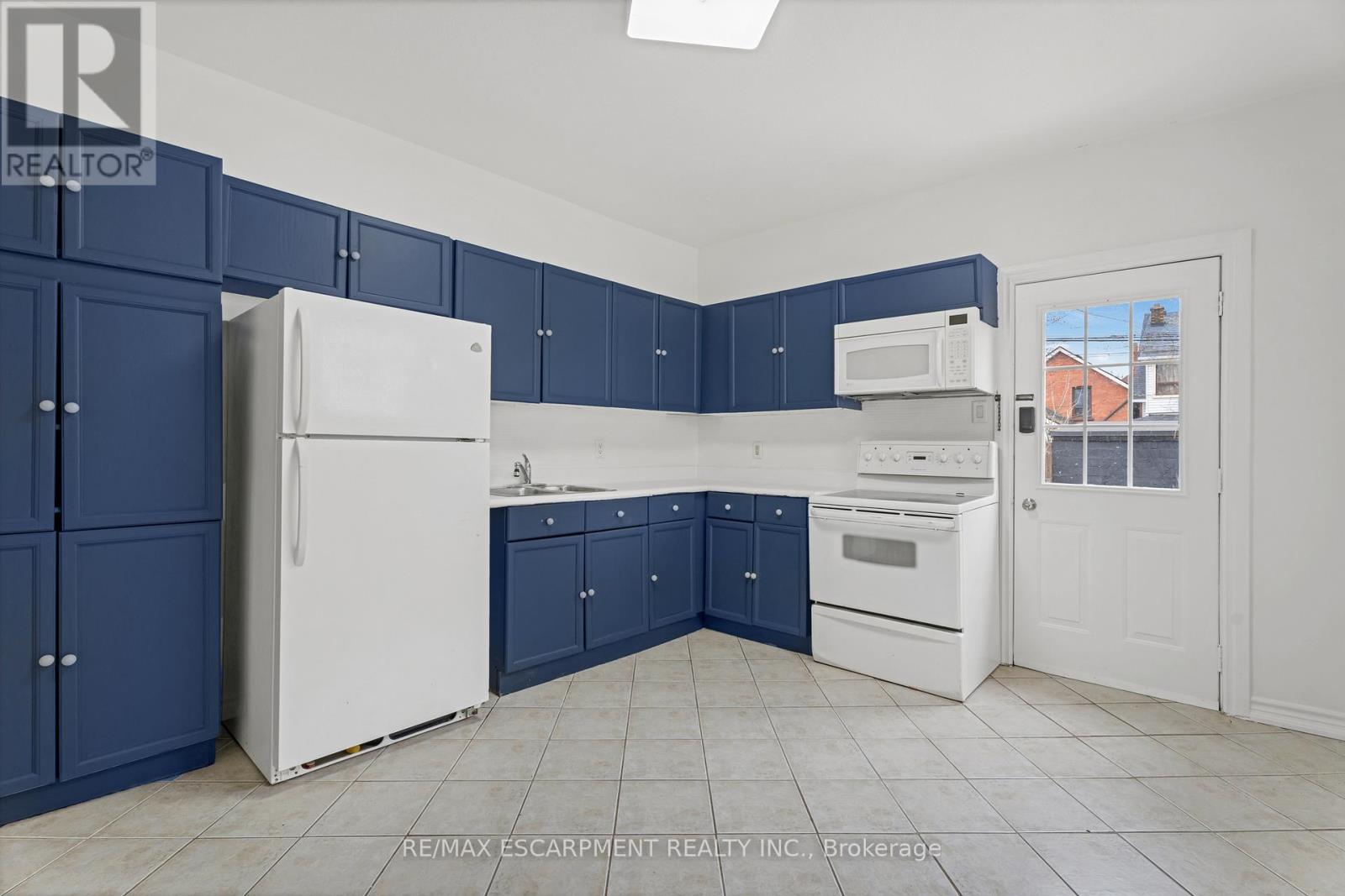 26 Madison Avenue, Hamilton, Ontario  L8L 5Y3 - Photo 12 - X12412378