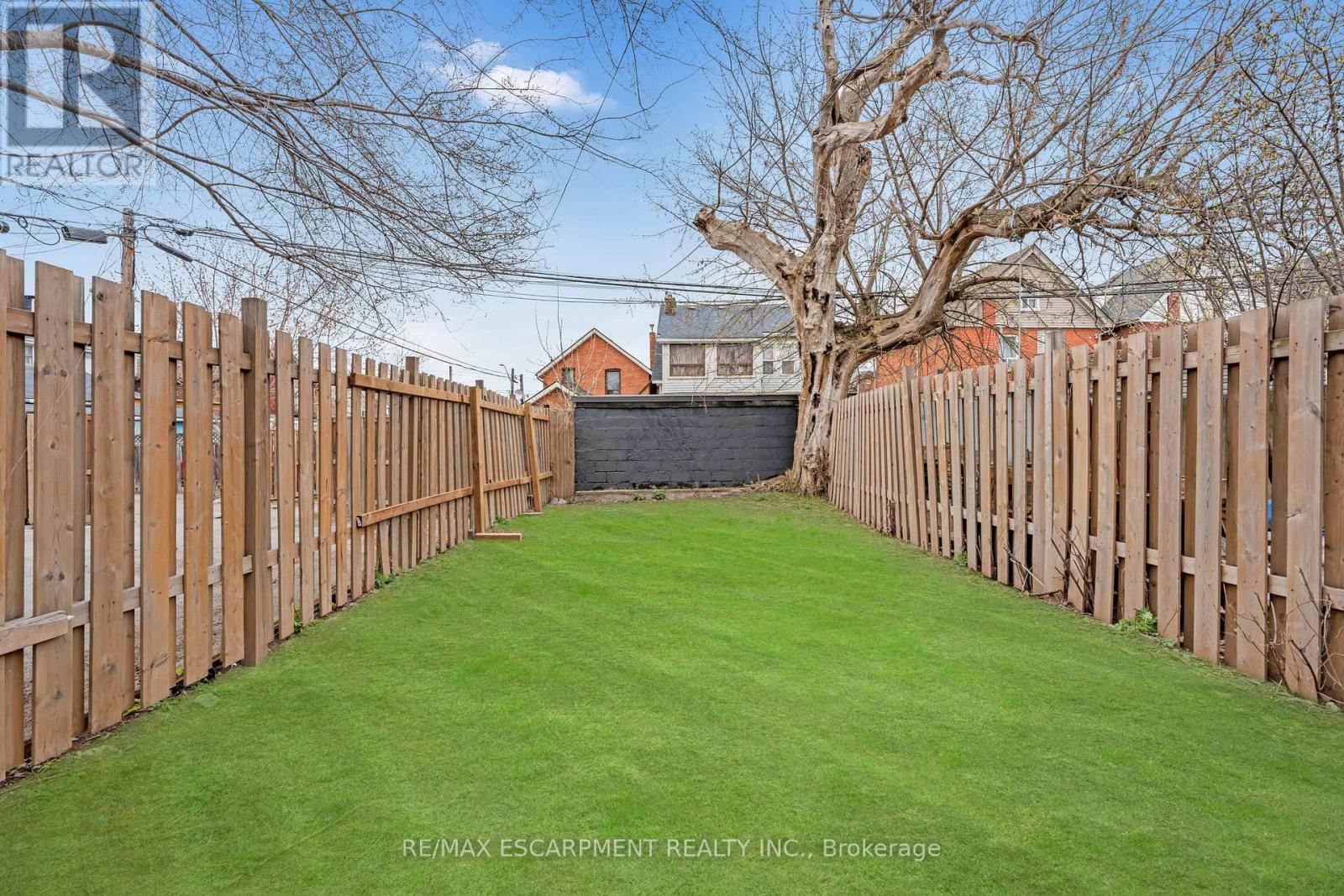26 Madison Avenue, Hamilton, Ontario  L8L 5Y3 - Photo 15 - X12412378