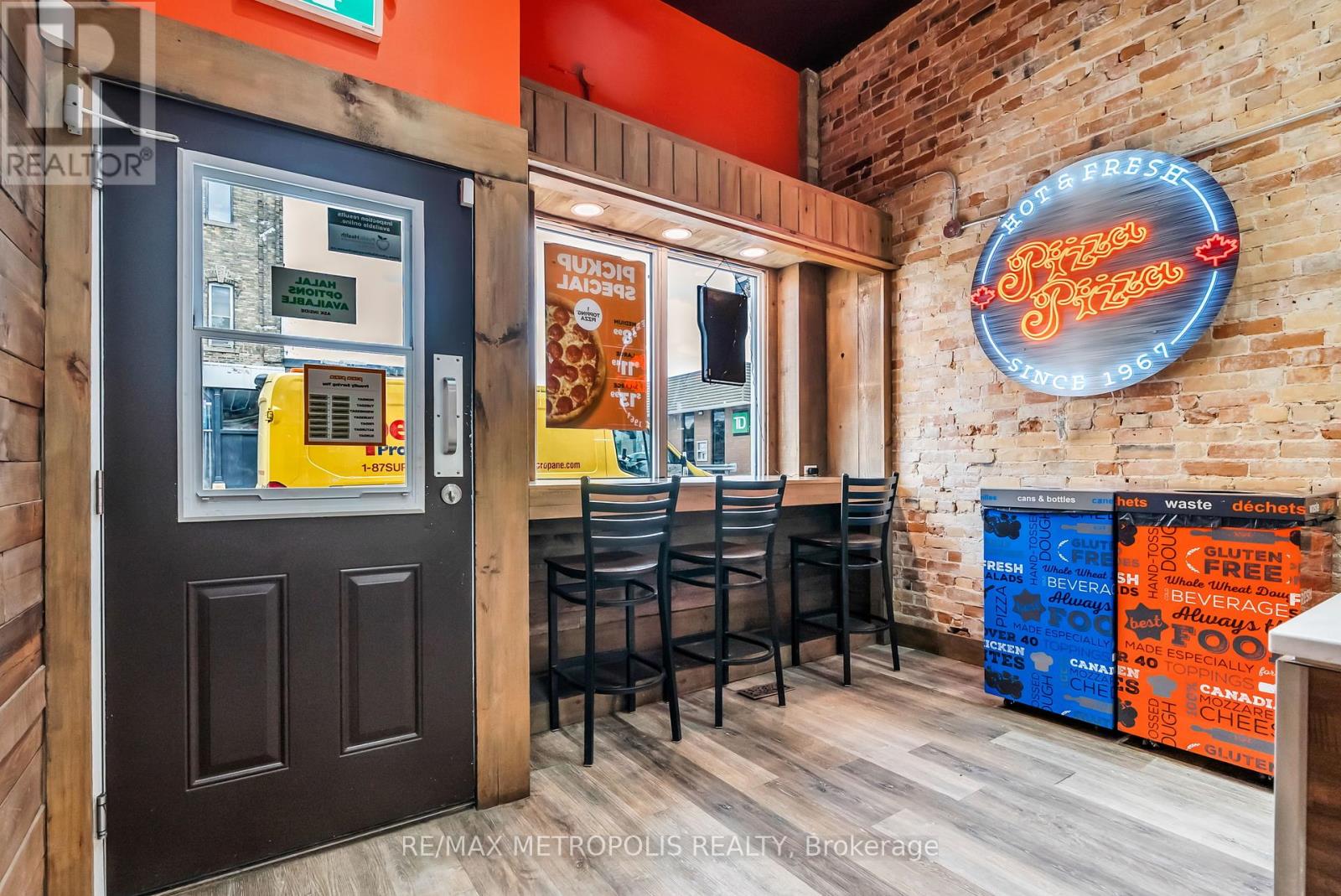 181 Main Street S, Wellington North, Ontario  N0G 2L0 - Photo 15 - X12412398