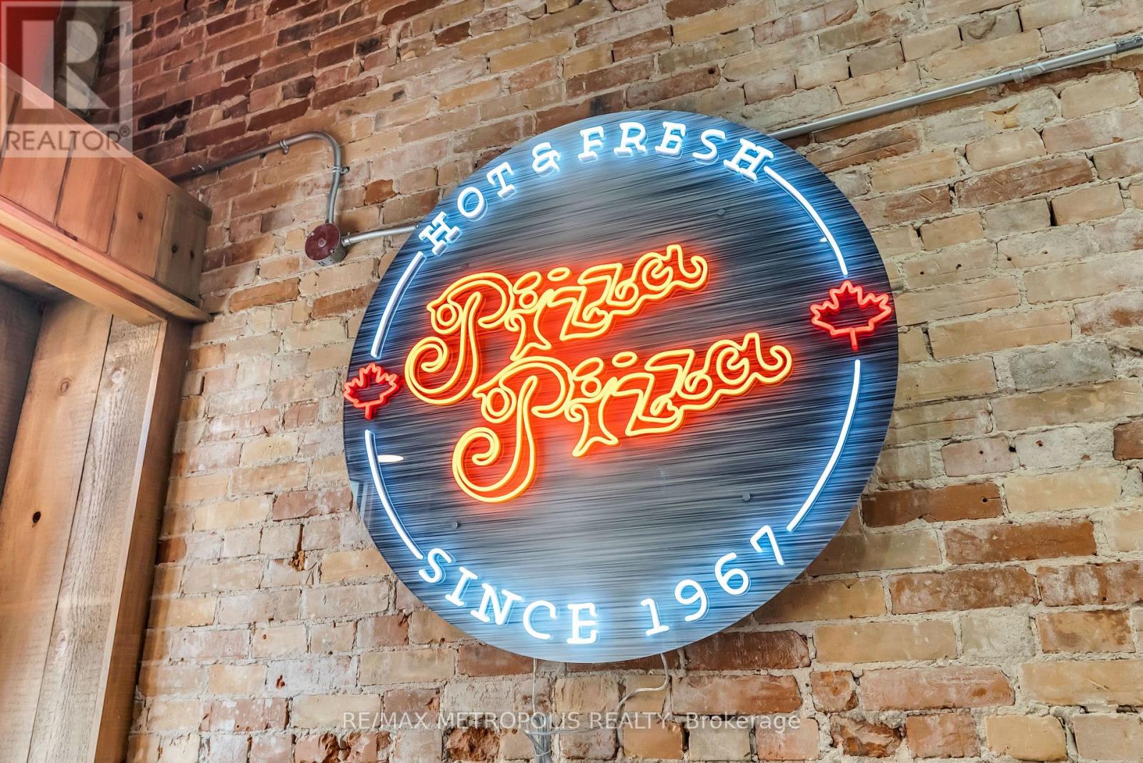 181 Main Street S, Wellington North, Ontario  N0G 2L0 - Photo 17 - X12412398