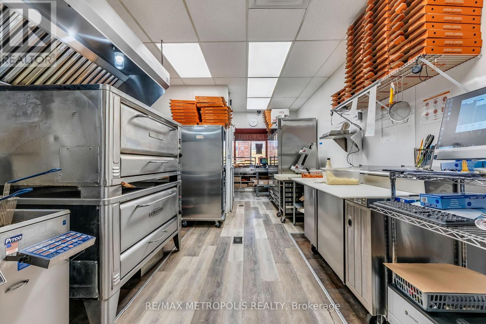 181 Main Street S, Wellington North, Ontario  N0G 2L0 - Photo 25 - X12412398