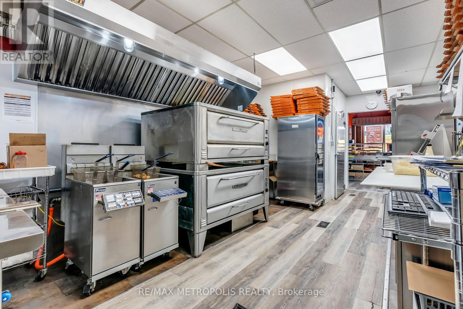 181 Main Street S, Wellington North, Ontario  N0G 2L0 - Photo 26 - X12412398