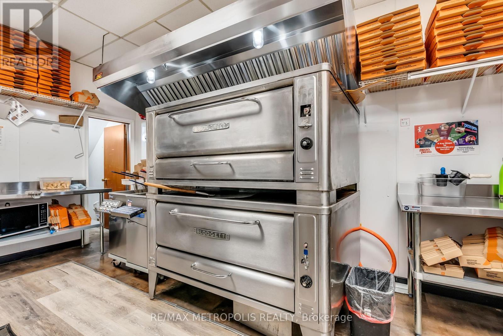 181 Main Street S, Wellington North, Ontario  N0G 2L0 - Photo 27 - X12412398