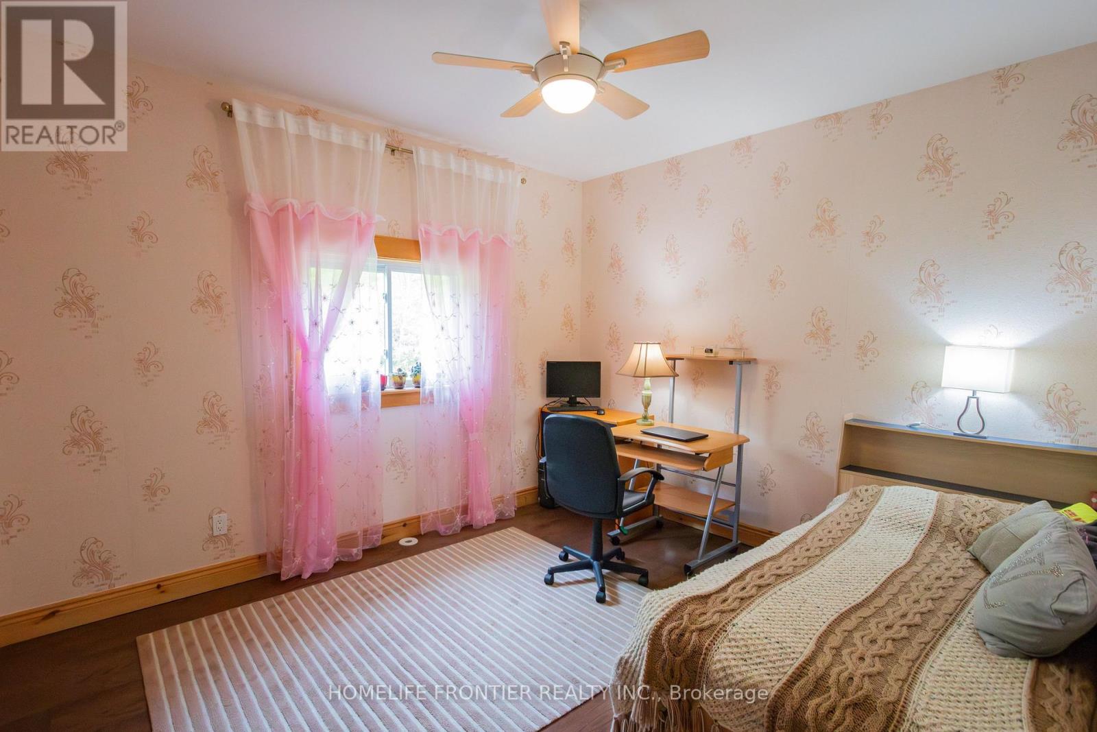1019 Silk Lane, Minden Hills, Ontario  K0M 2K0 - Photo 16 - X12412423