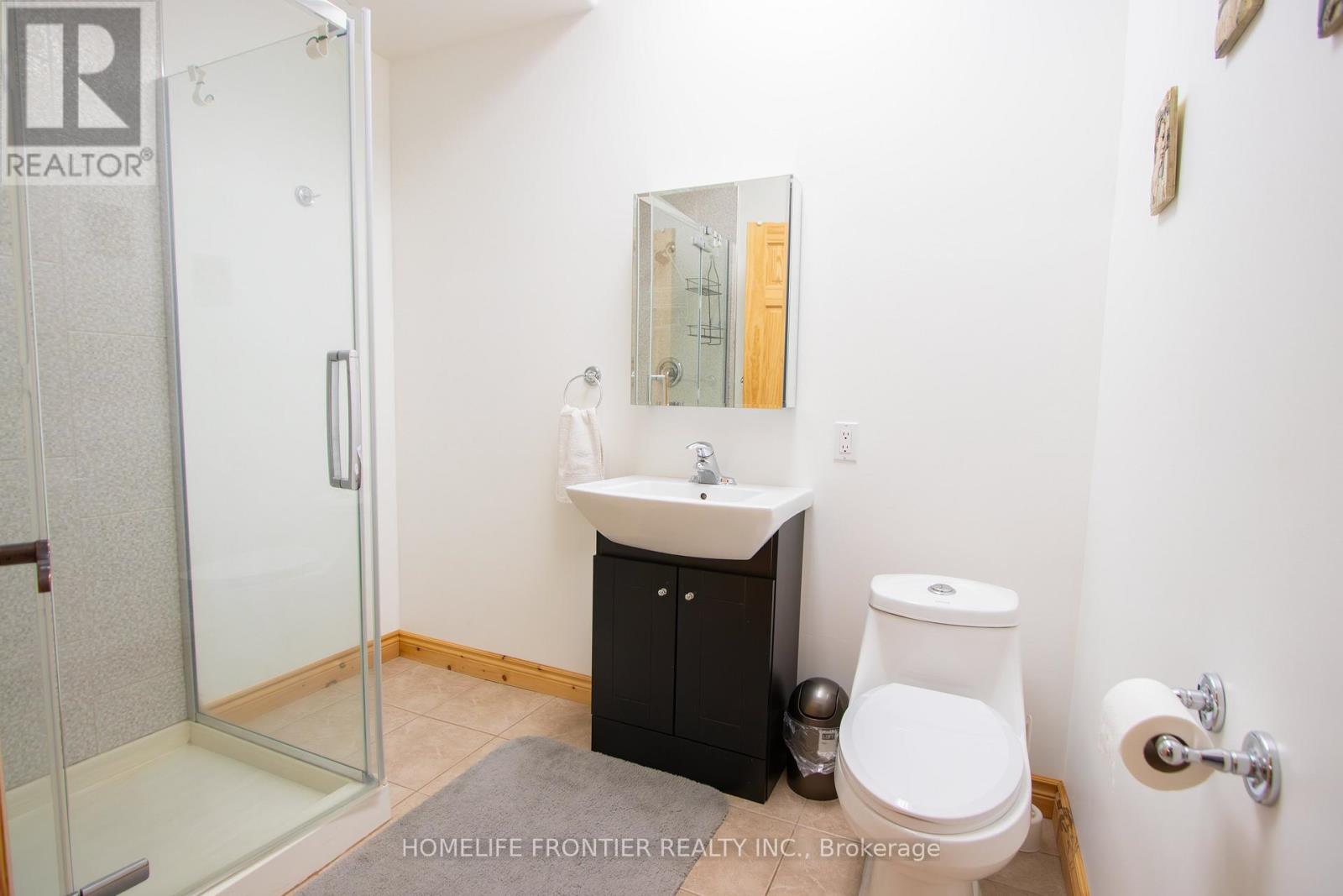 1019 Silk Lane, Minden Hills, Ontario  K0M 2K0 - Photo 5 - X12412423
