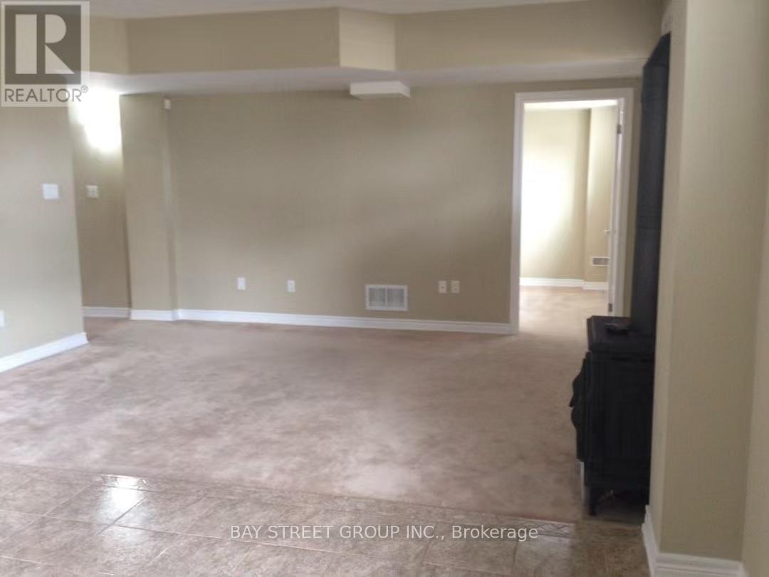 8 Charity Court, Hamilton, Ontario  L9K 0A8 - Photo 7 - X12412431