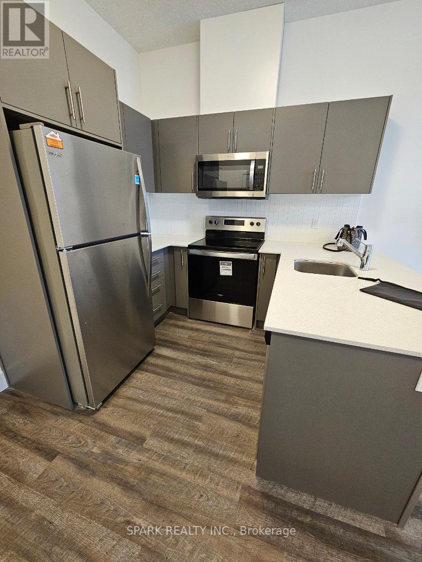 106 - 107 Roger Street, Waterloo, Ontario  N2J 0G3 - Photo 3 - X12412444