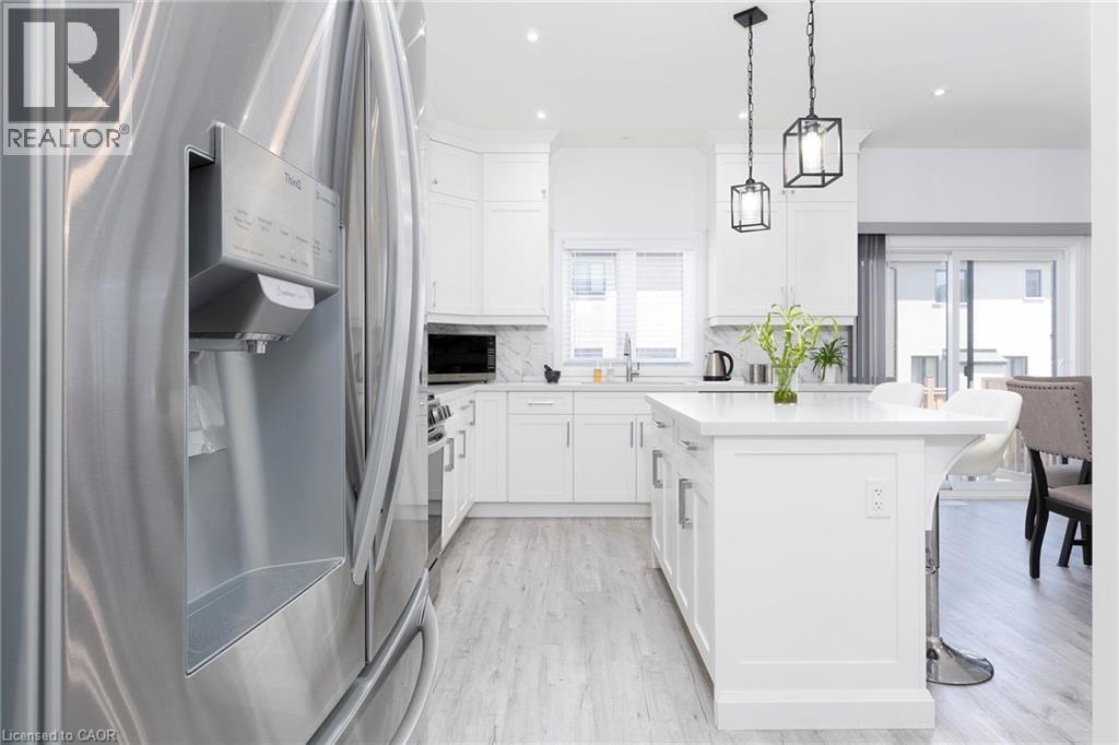388 Klein Circle, Ancaster, Ontario  L9G 3K9 - Photo 8 - 40771346