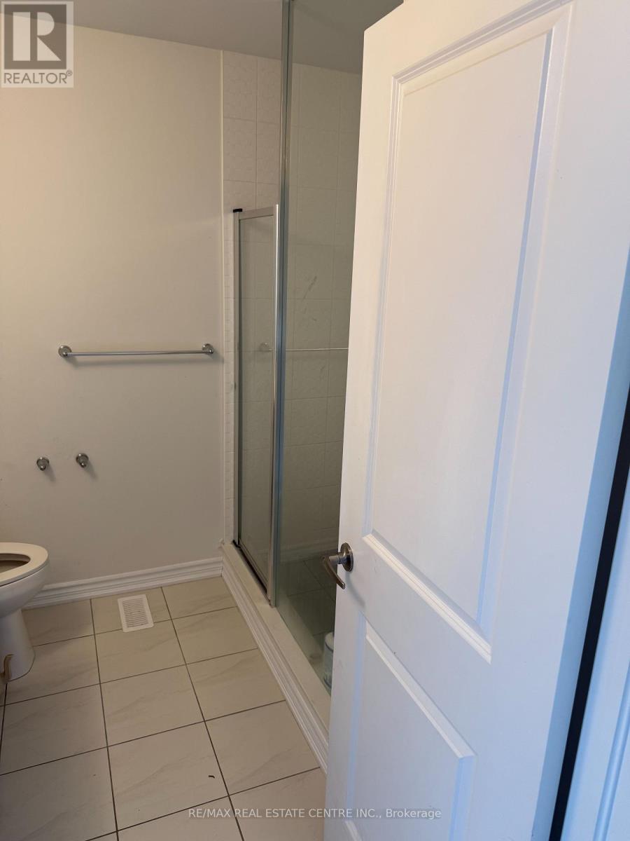 26 - 26 Paradise Way E, Whitby, Ontario  L1R 0R7 - Photo 10 - E12401287