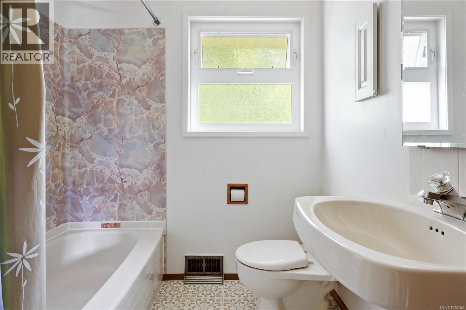 164 Island Hwy, View Royal, British Columbia  V9B 1G2 - Photo 17 - 1012162