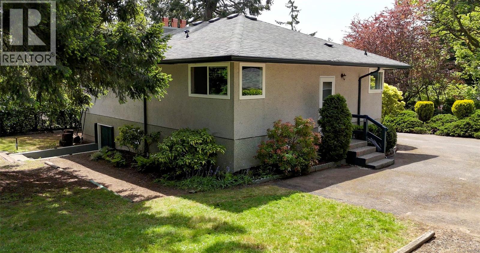 164 Island Hwy, View Royal, British Columbia  V9B 1G2 - Photo 34 - 1012162