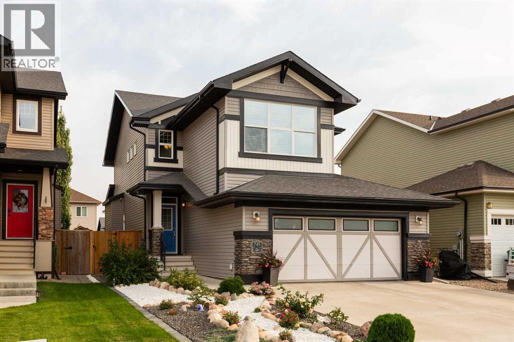 749 Twinriver Loop W, Lethbridge, Alberta  T1J 5B5 - Photo 2 - A2257512