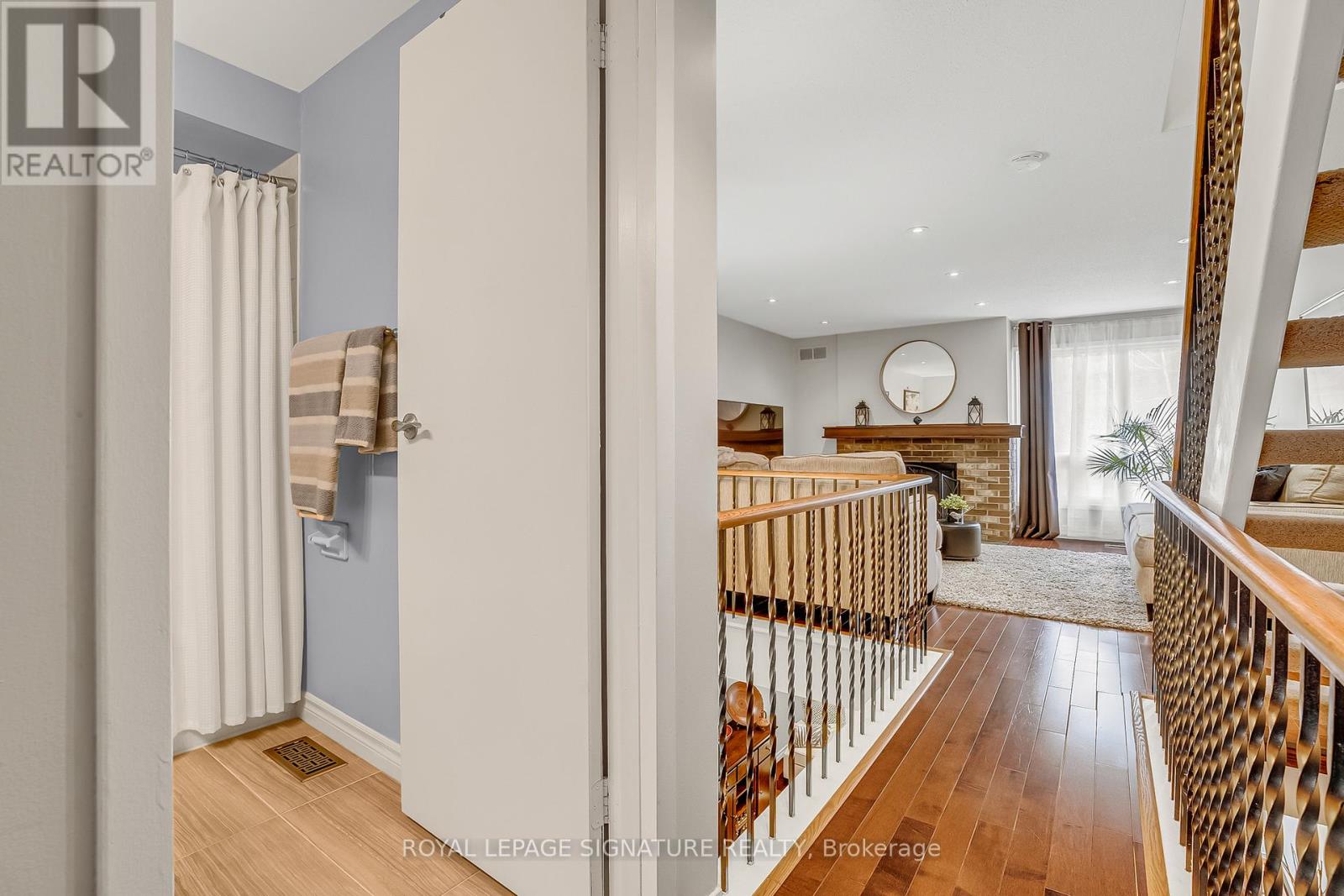 22 Dutch Myrtle Way, Toronto, Ontario  M3B 3K8 - Photo 16 - C12412440