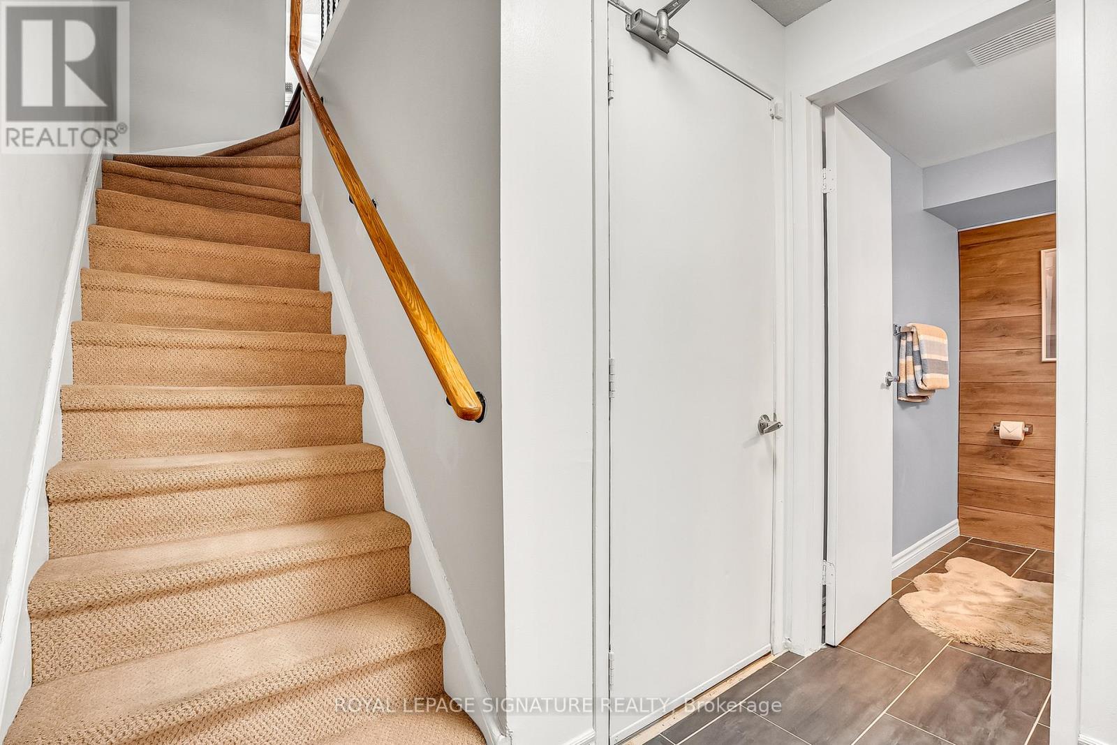 22 Dutch Myrtle Way, Toronto, Ontario  M3B 3K8 - Photo 41 - C12412440