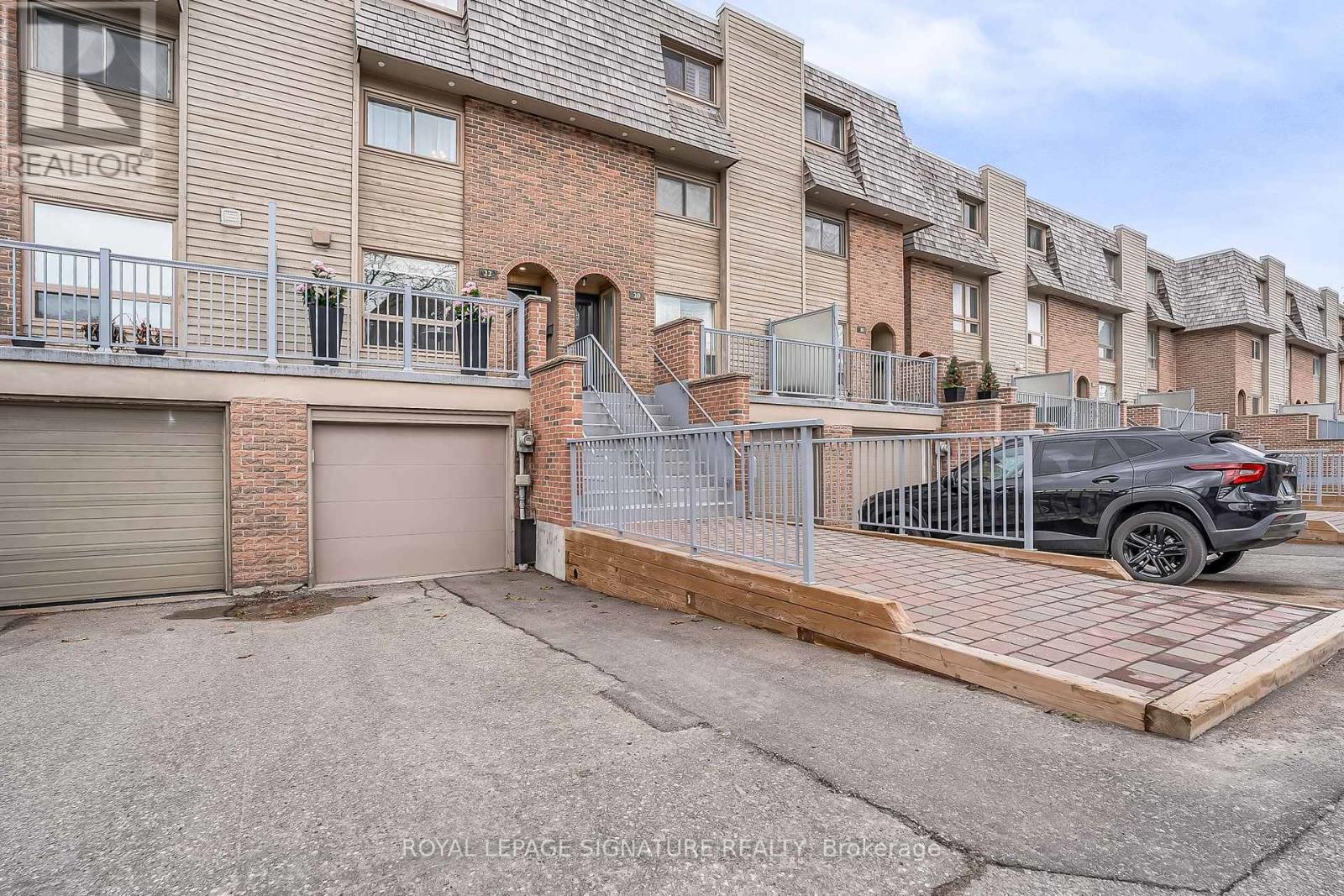 22 Dutch Myrtle Way, Toronto, Ontario  M3B 3K8 - Photo 48 - C12412440
