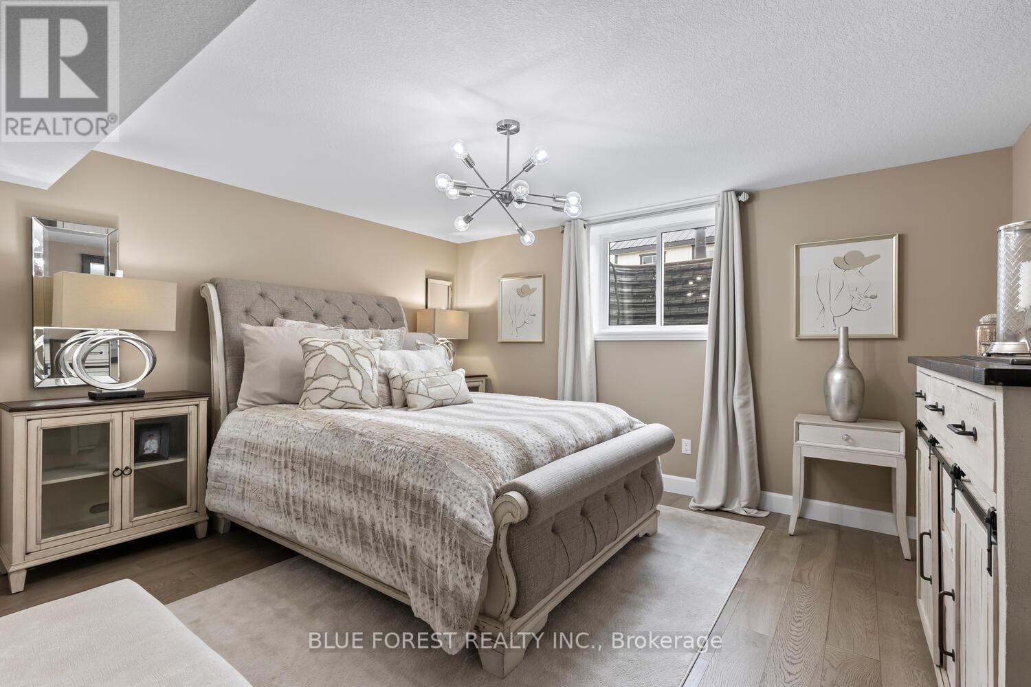 28 Weir Crescent, St. Thomas, Ontario  N5R 0L7 - Photo 31 - X12412664