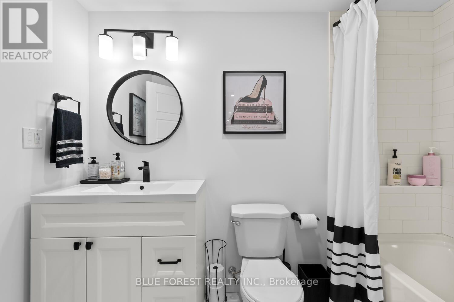 28 Weir Crescent, St. Thomas, Ontario  N5R 0L7 - Photo 35 - X12412664