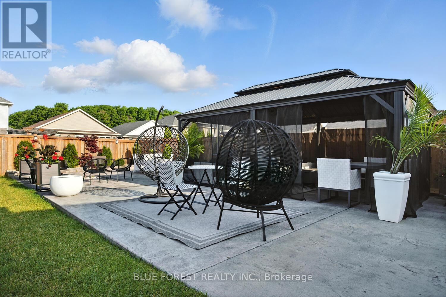 28 Weir Crescent, St. Thomas, Ontario  N5R 0L7 - Photo 44 - X12412664